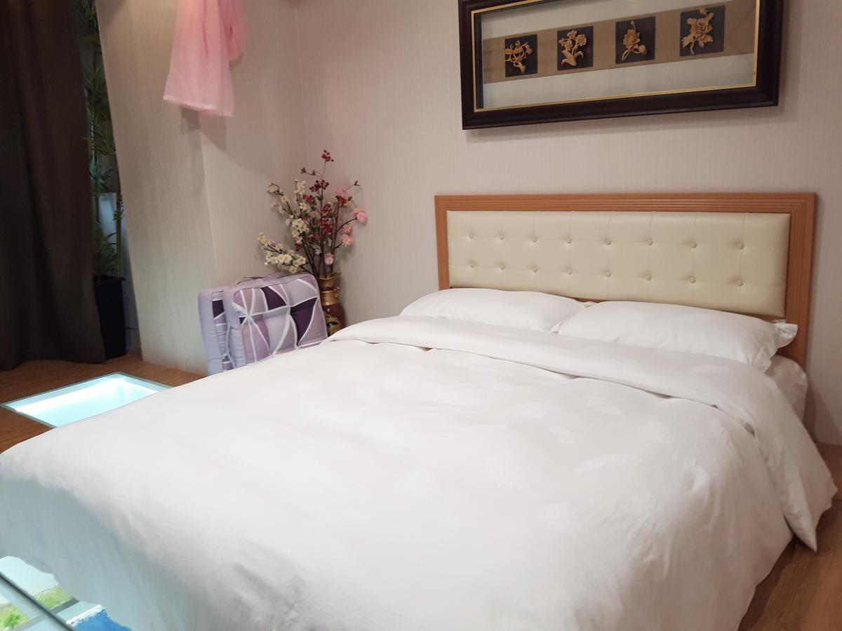 Hase Spring Apartment Tainan Luaran gambar